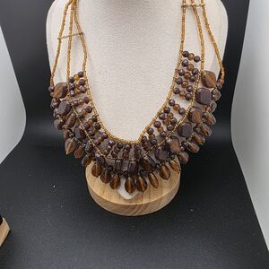 Elegant Beaded Necklace in Brown and Gold (1592)